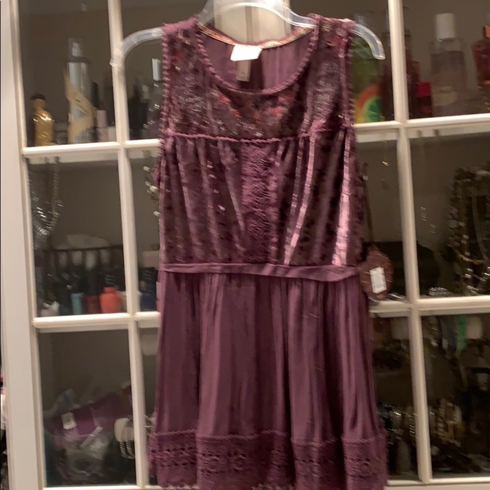 Knox Rose medium women’s top